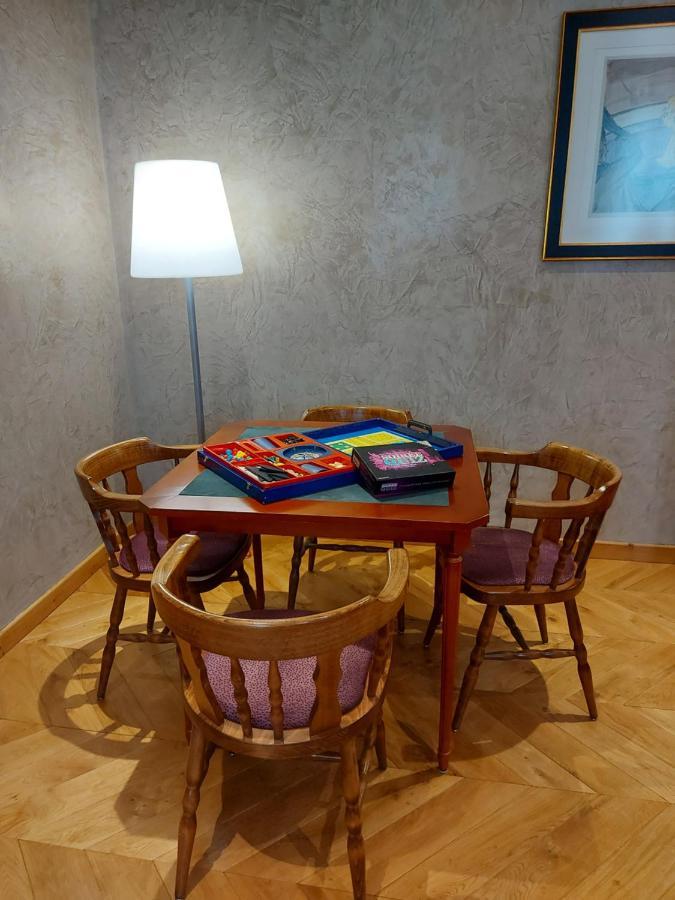 בארג'ס Hotel La Montagne Fleurie מראה חיצוני תמונה