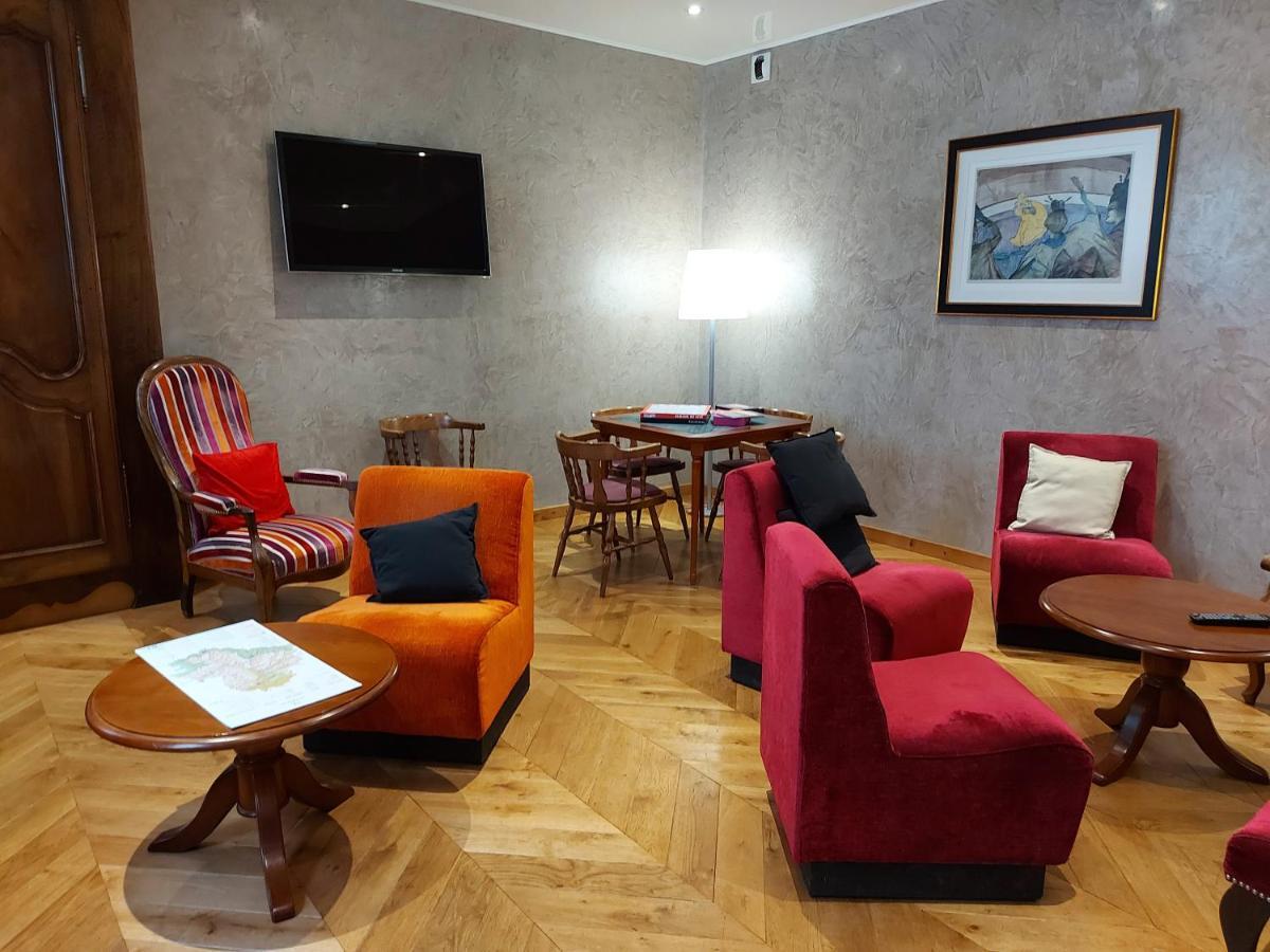 בארג'ס Hotel La Montagne Fleurie מראה חיצוני תמונה